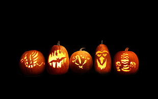 five assorted-style Jack-o-lanterns, pumpkin, Halloween, minimalism