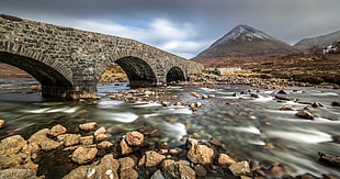 landscape photography on bridge on river, sligachan, skye, scotland, united kingdom HD wallpaper