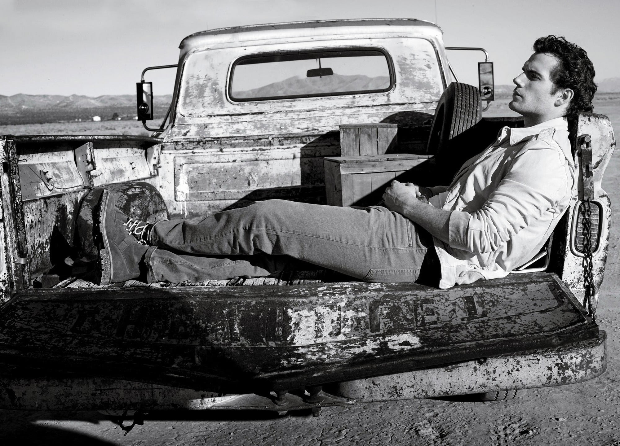 Gray Scale Photo James Dean Lying On Pickup Truck Bed Hd Wallpaper