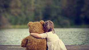 brown life-size bear plush toy, children HD wallpaper
