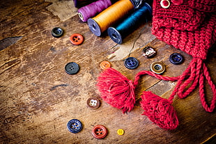 assorted colored buttons