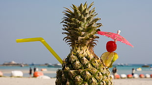 closeup photo of pineapple