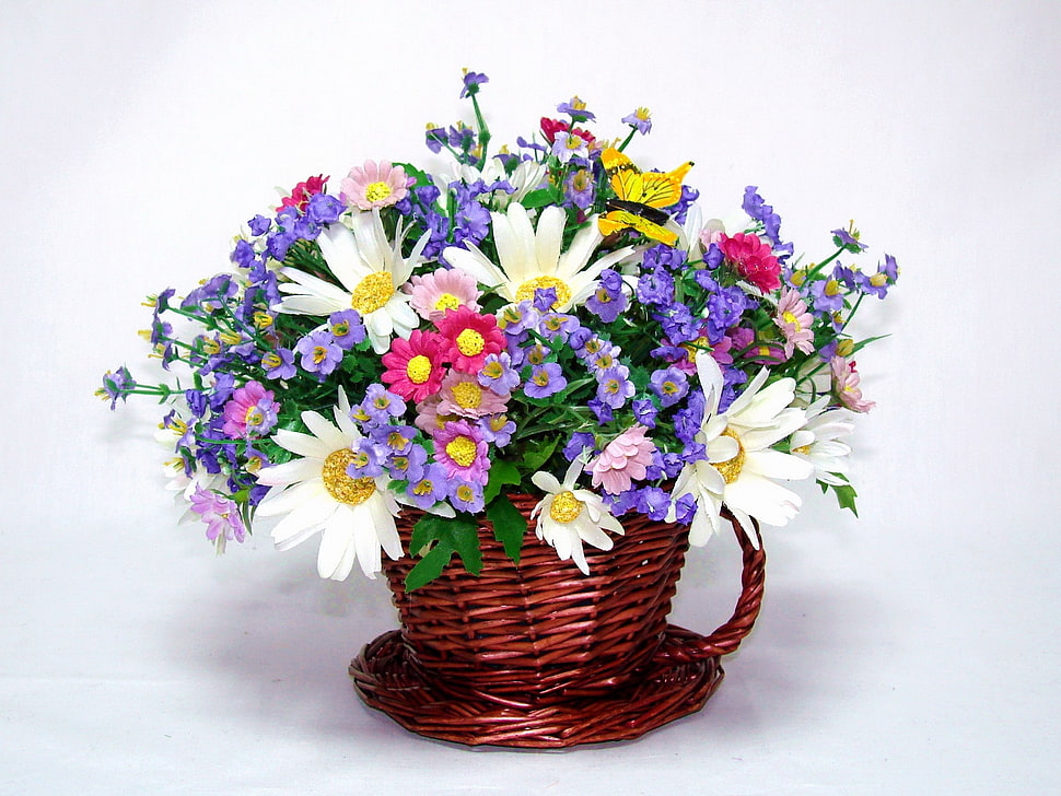 basket of white, purple and pink flowers HD wallpaper