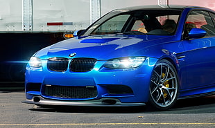 blue BMW 335i HD wallpaper
