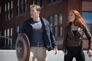 Chris Evan as Steve Rogers/ Captain America and Scarlett Johannson as Natasha Romanoff/ Black Widow in Captain America Civil War HD wallpaper