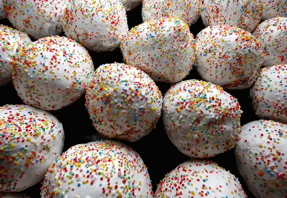 white coated cookies with toppings HD wallpaper