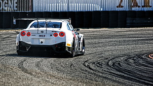 white and black Nissan GTR, Nissan Skyline GT-R R35, racing, race cars, Nissan GT-R NISMO