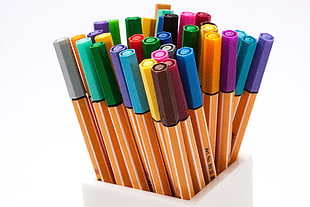 assorted color pens HD wallpaper
