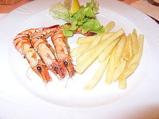 shrimp and fries dish