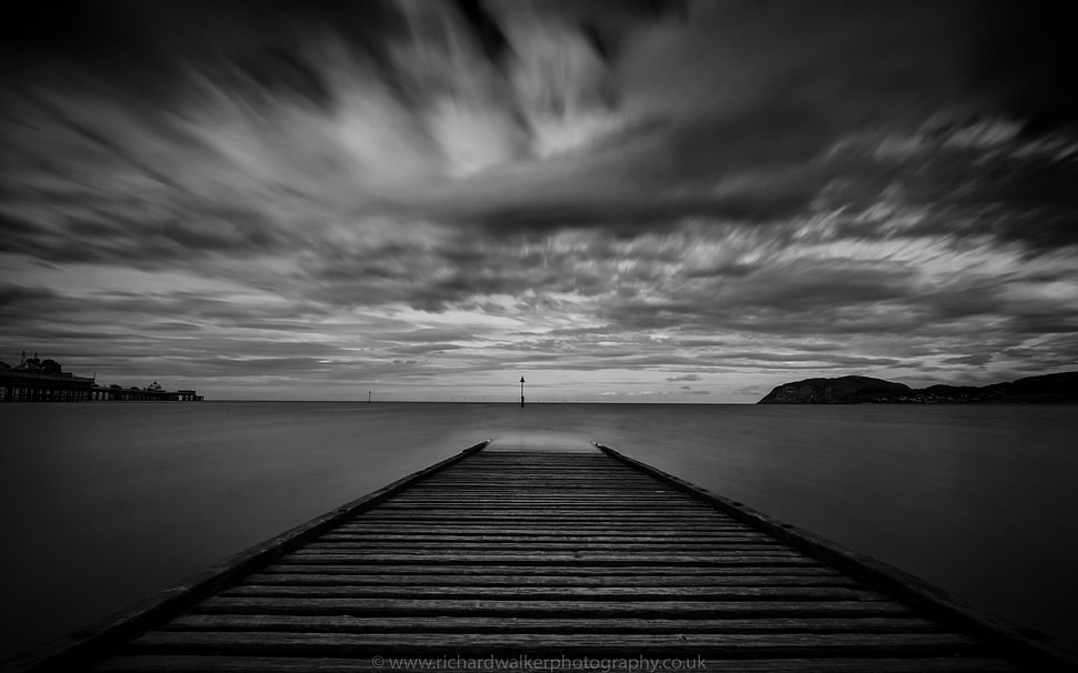grayscale photo of wooden dock, llandudno HD wallpaper