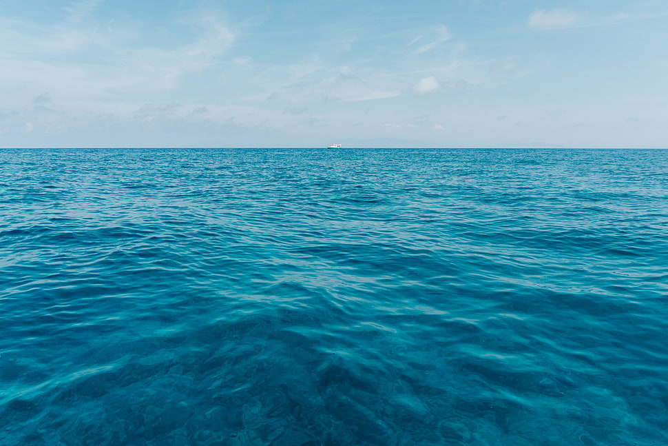 blue sea, Sea, Horizon, Ship HD wallpaper