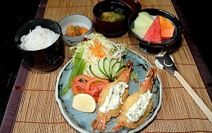 sushi with vegetable
