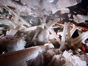 white quartz, crystal