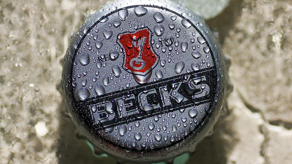 gray and red Beck's bottlecap, beer, beck's HD wallpaper