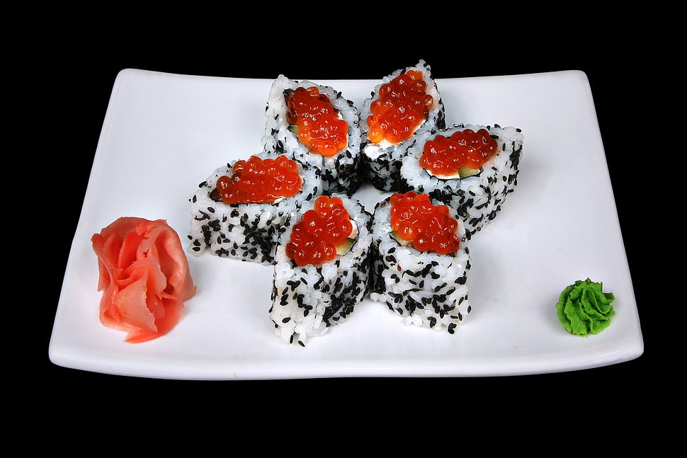 flower shaped dish plating on white plate HD wallpaper