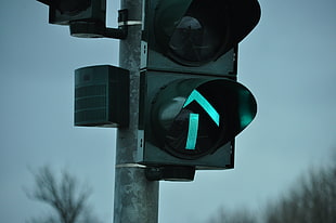 green arrow traffic light, street light