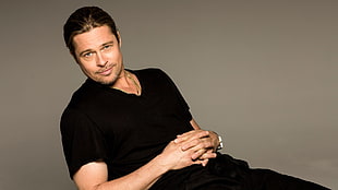 Brad Pitt in black shirt HD wallpaper