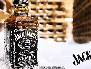 Jack Daniels Tennessee whisky bottle, drink, whiskey, Jack Daniel's, alcohol HD wallpaper