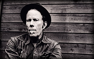 black and white wolf print textile, Tom Waits, musician, Songwriters, actor HD wallpaper