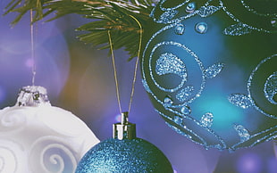 blue and silver baubles, Christmas ornaments , colorful HD wallpaper