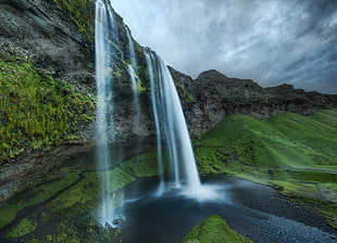 water falls with mountain HD wallpaper