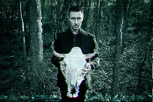 man holding antler digital wallpaper, Blue Stahli, forest, glitch art, skull