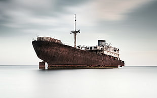 brown ship on water wallpaper, shipwreck