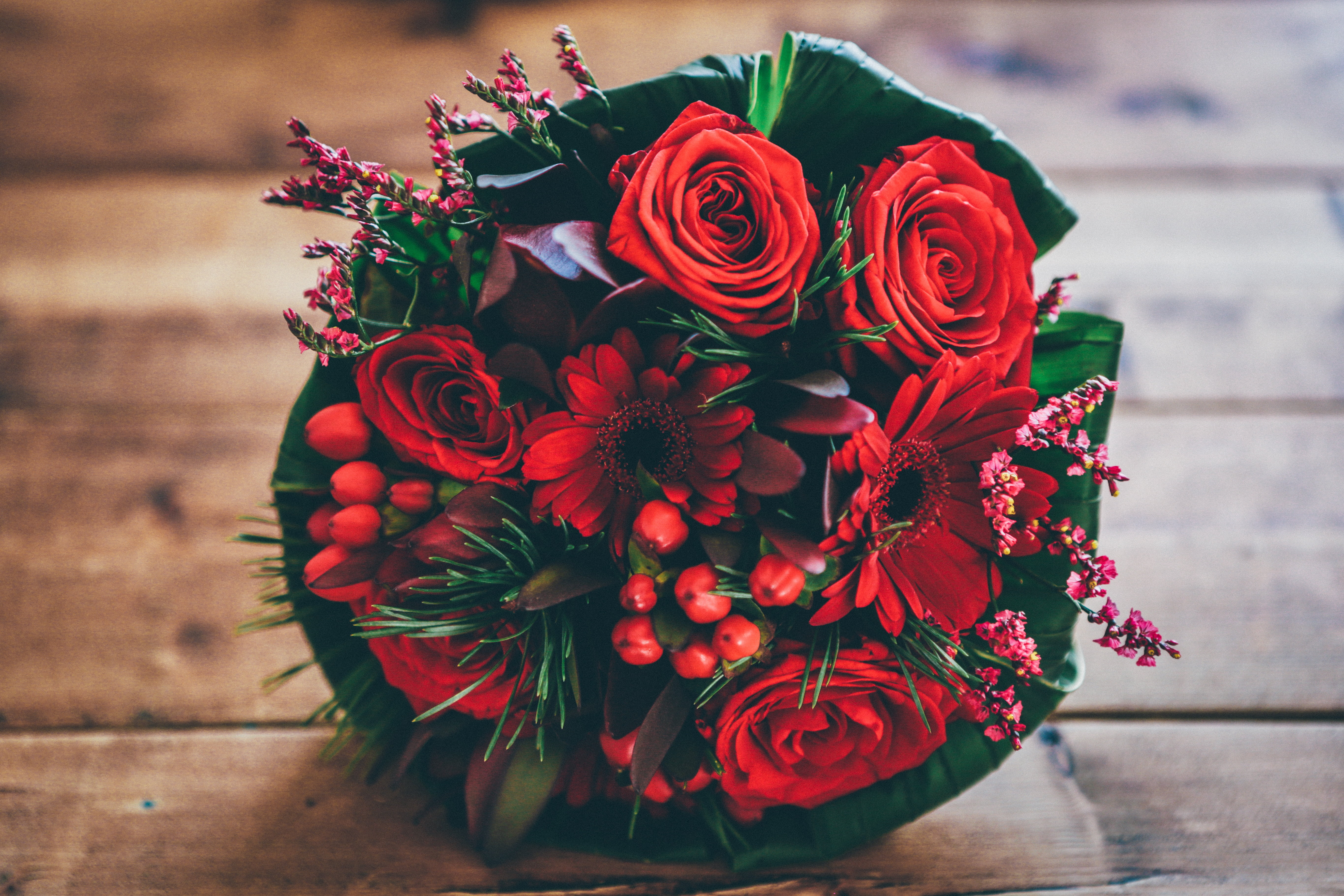 bouquet of red roses