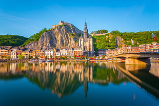 panorama photo of city buildings near the body of water during daytime, dinant HD wallpaper
