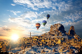 three assorted-color hot air balloons, Turkey, hot air balloons, Cappadocia
