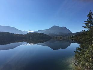 photo of lake and mountain HD wallpaper