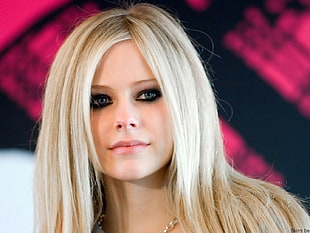 Avril Lavigne, Avril Lavigne, blonde