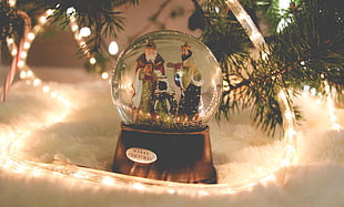 Merry Christmas snow globe HD wallpaper