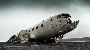 beige crash airplane, photography, planes, wreck, overcast HD wallpaper