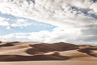 desert photography during daytime HD wallpaper