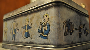 man wearing blue jacket graphic case, video games, Fallout, Fallout 3, Vault Boy HD wallpaper
