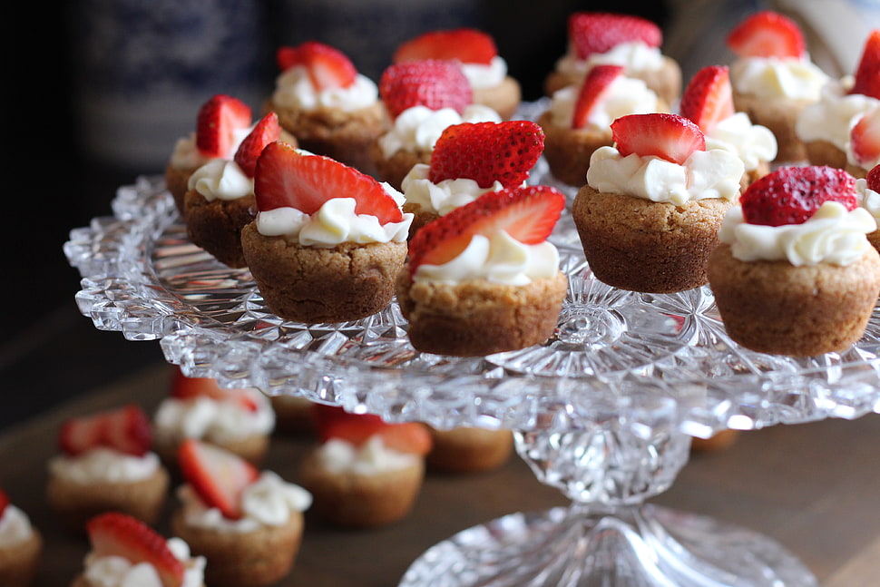 photo of strawberry shortcake cupcakes HD wallpaper