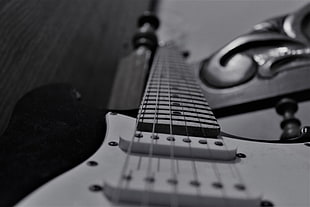 white and black electric guitar, monochrome, musical instrument, guitar HD wallpaper