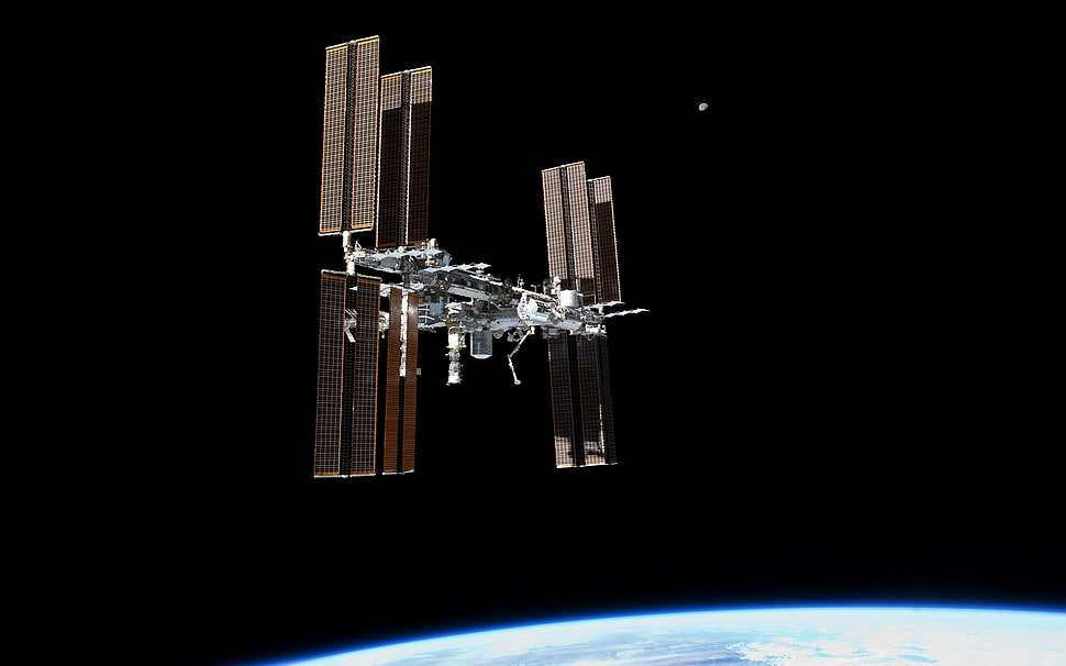 brown and gray satellite, International Space Station, space, ISS HD wallpaper