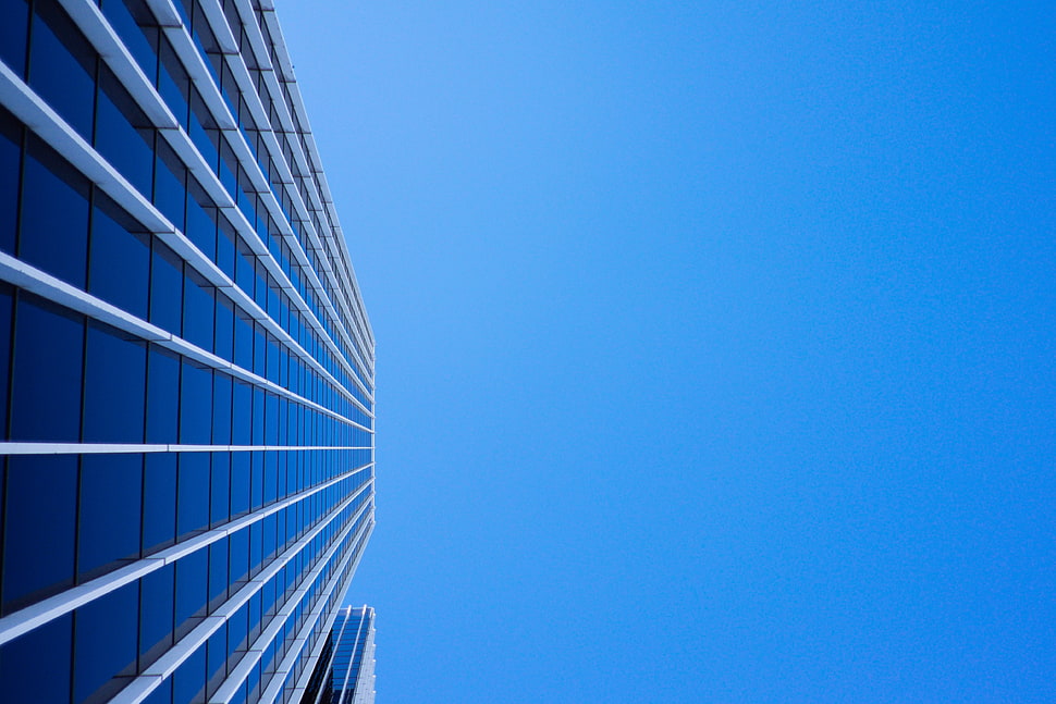 worms eye view of industrial building HD wallpaper
