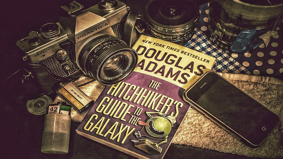 The Hitchhikers Guide To The Galaxy by Douglas Adams book, camera, smartphone, 3D desktop, journal HD wallpaper