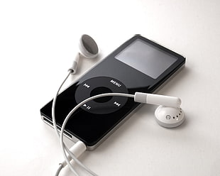 black iPod Nano