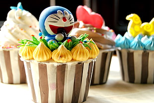 Doraemon cupcake HD wallpaper