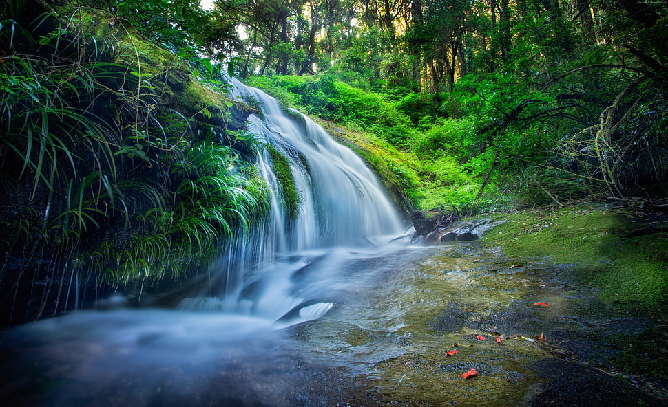 waterfall time lapse photo HD wallpaper