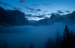 Yosemite Cliff, California U.S.A., landscape, mist, mountains