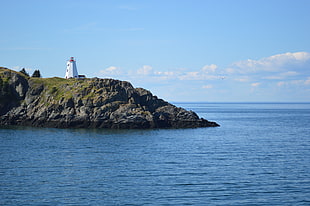 lighthouse on hill, water, coast, Canada, lighthouse HD wallpaper