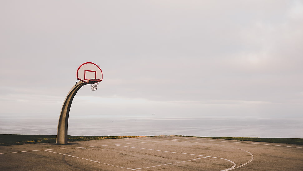 white, red, and brown basketball hoop HD wallpaper