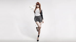 women's gray and black long-sleeved shirt and gray shorts, Girl's Day, K-pop, Asian, Bang Minah