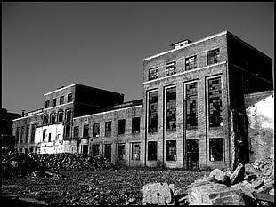 grayscale photo of building, dark, ruin, monochrome, building