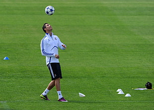 Cristiano Ronaldo playing soccer ball